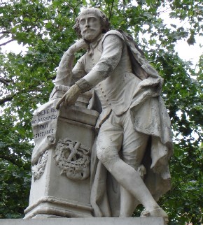 Estatua de Shakespeare en Leicester Square - Londres